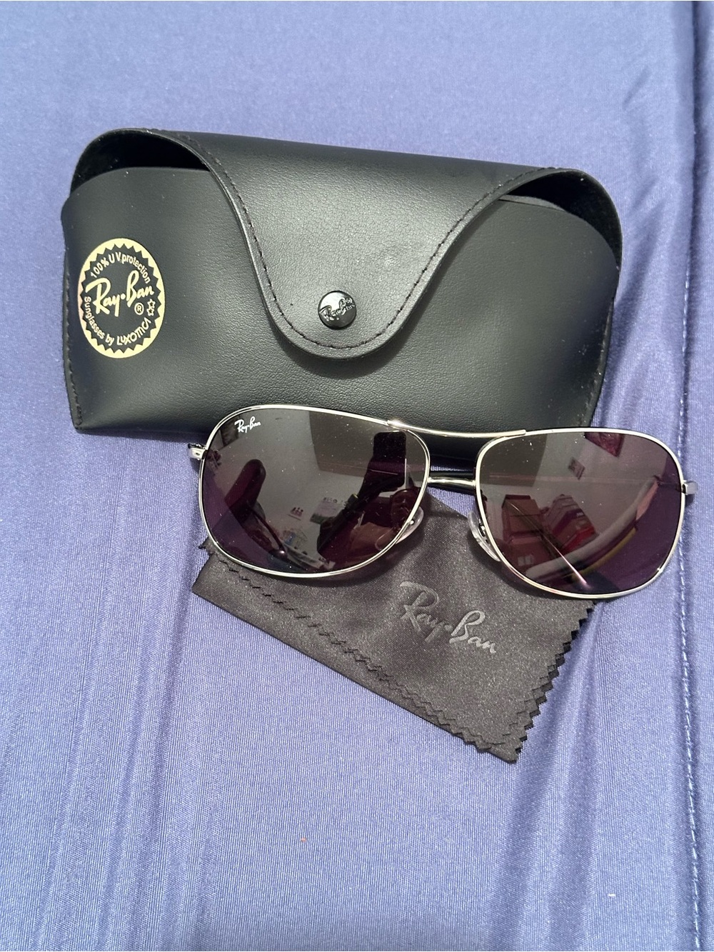 Ray-Ban Silver Metal Frame Sunglasses with Black Case - Dark Lenses